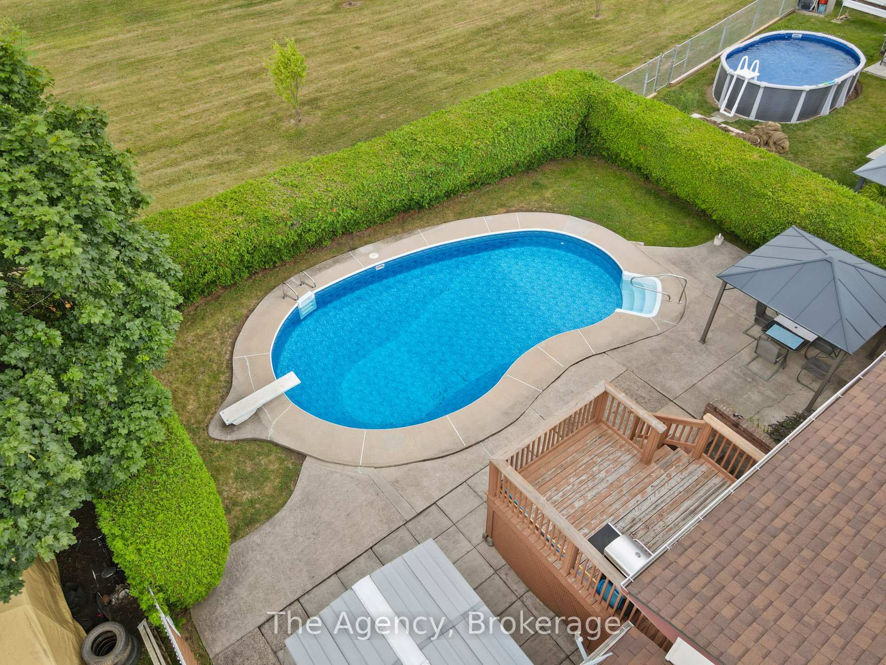 Photo 3 of 36 Robert Street, Welland, Lincoln/Crowland — HOMEH