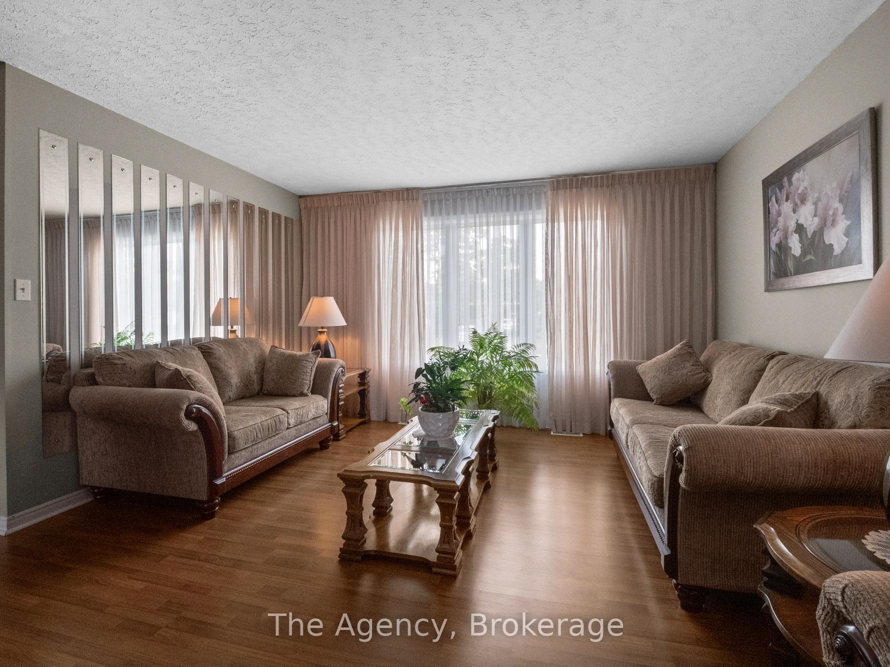 Photo 7 of 36 Robert Street, Welland, Lincoln/Crowland — HOMEH
