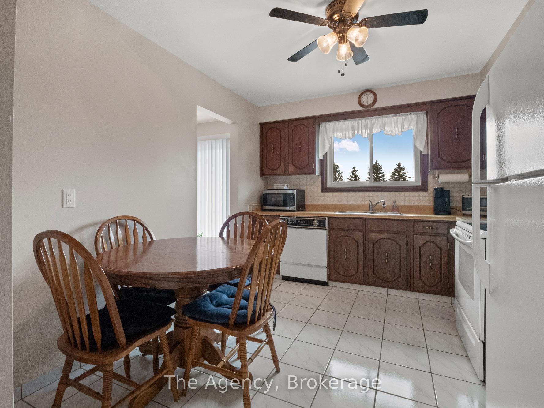 Photo 11 of 36 Robert Street, Welland, Lincoln/Crowland — HOMEH