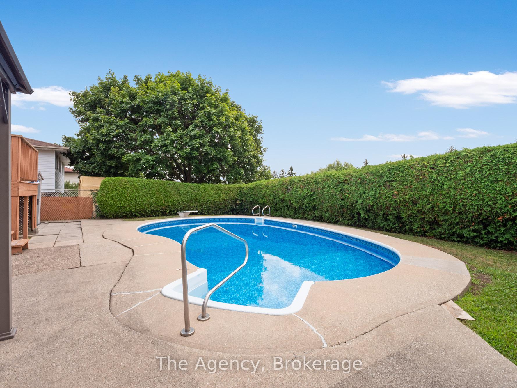 Photo 28 of 36 Robert Street, Welland, Lincoln/Crowland — HOMEH