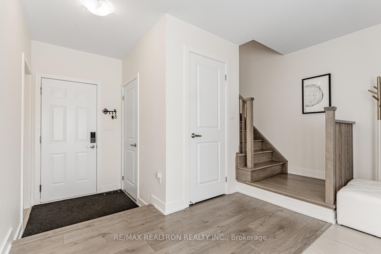 Photo 6 of 38 Carpaccio Avenue, Vaughan, Vellore Village — HOMEH
