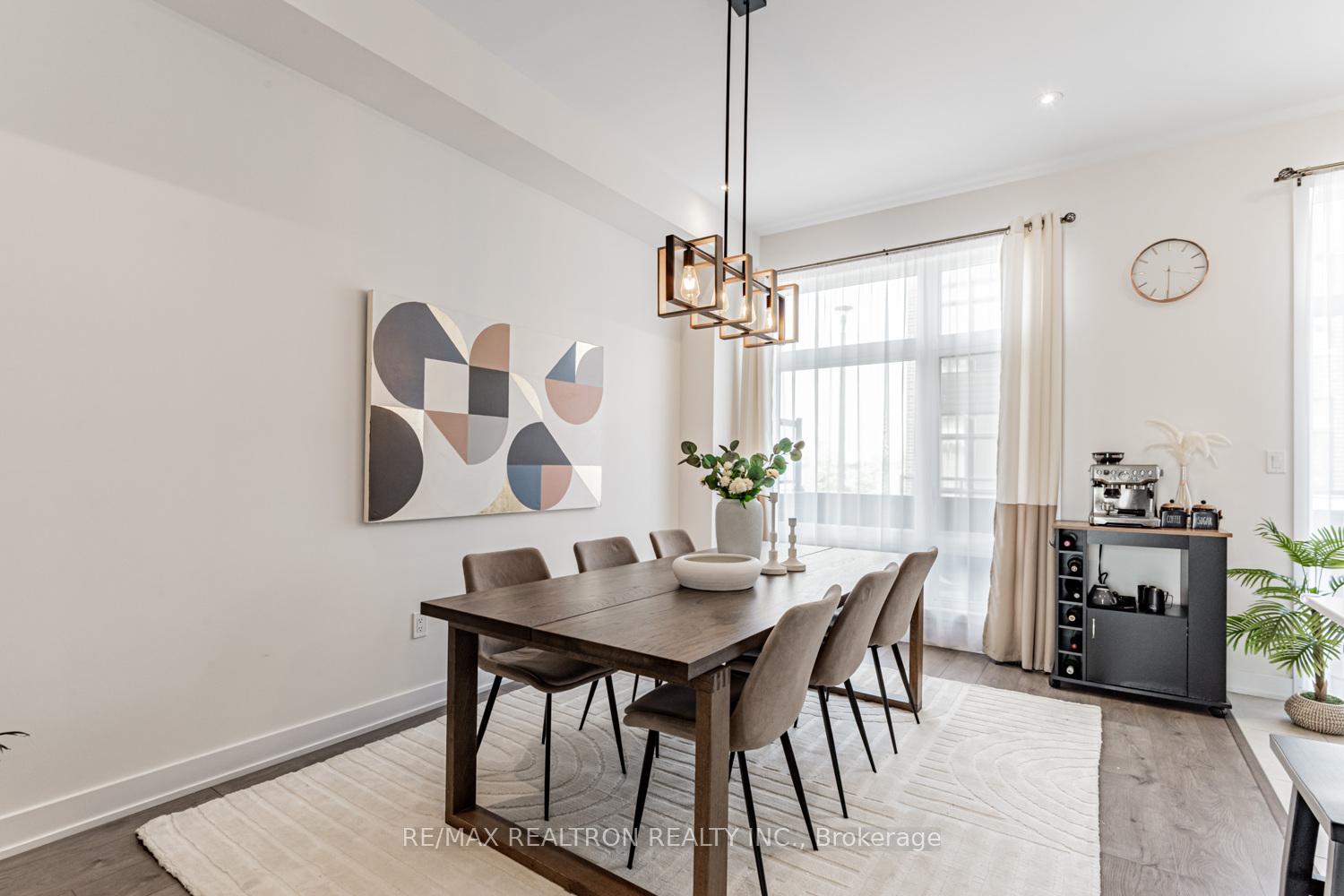 Photo 11 of 38 Carpaccio Avenue, Vaughan, Vellore Village — HOMEH