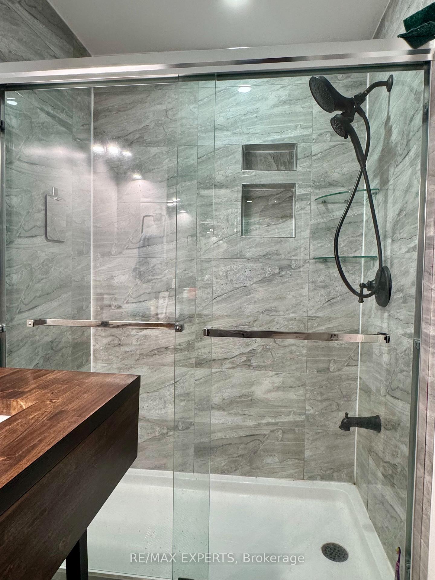 Photo 10 of Unit Basement, 187 Sassafras Circle, Vaughan, Patterson — HOMEH