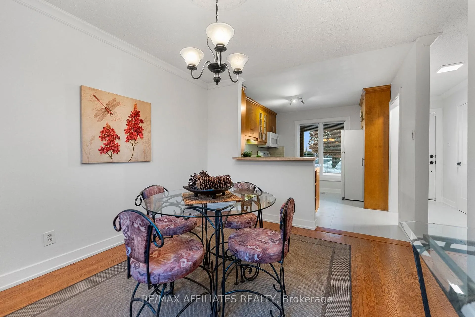 Photo 10 of 31 Exeter Drive, Ottawa, Barrhaven - On the Green — HOMEH