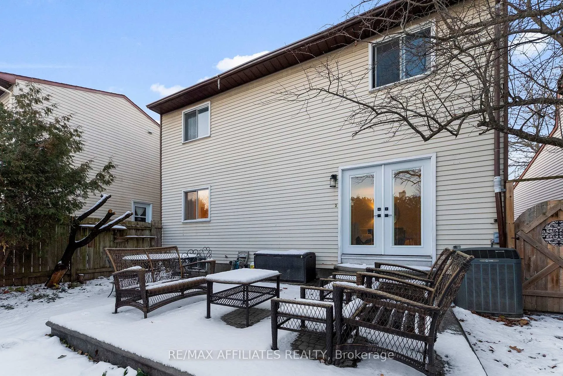 Photo 26 of 31 Exeter Drive, Ottawa, Barrhaven - On the Green — HOMEH