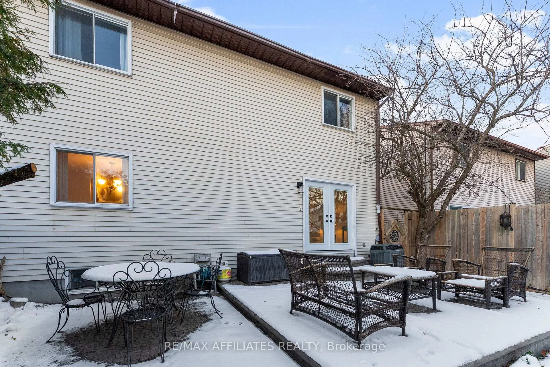 Photo 27 of 31 Exeter Drive, Ottawa, Barrhaven - On the Green — HOMEH