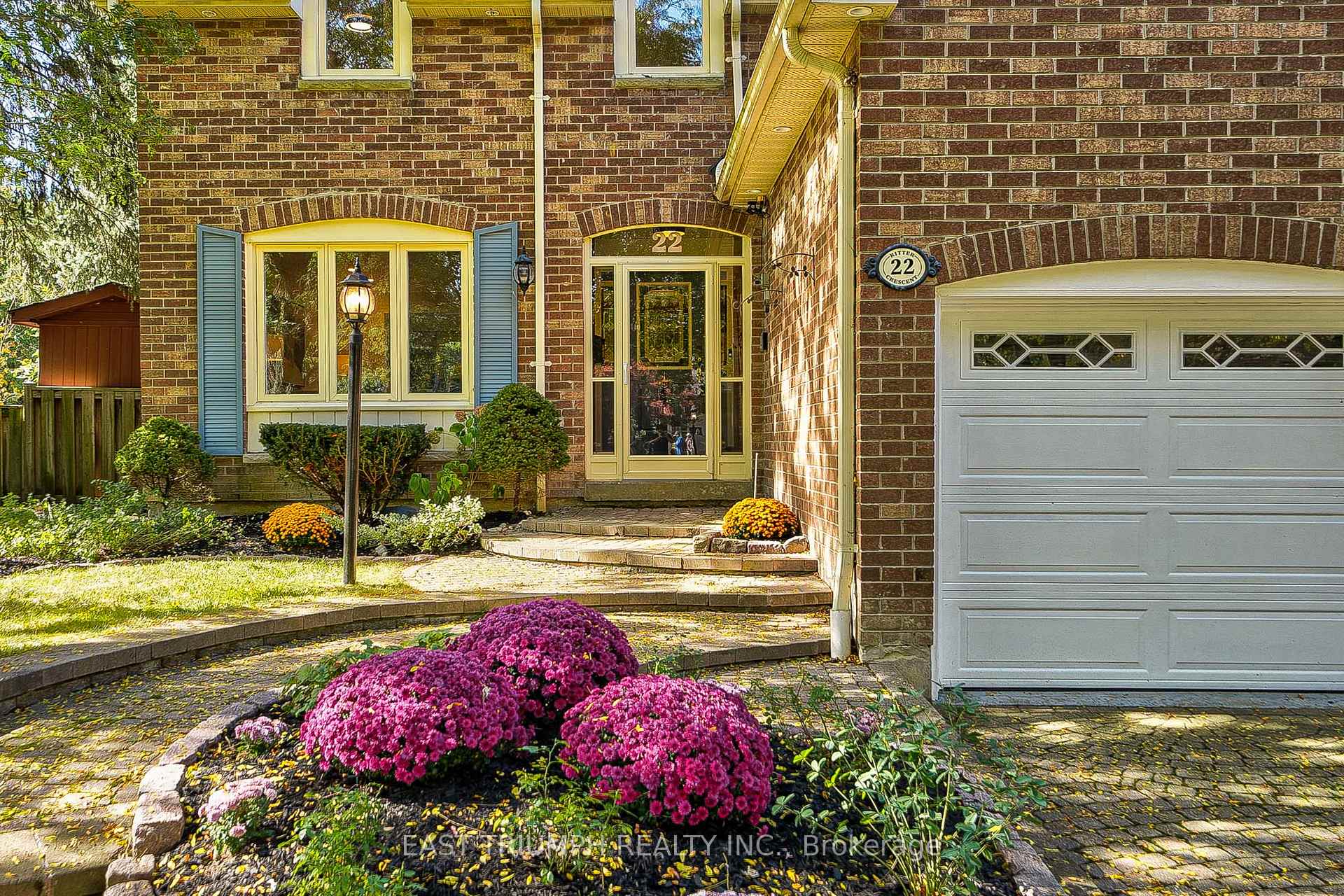 Photo 3 of 22 Ritter Crescent, Markham, Unionville — HOMEH