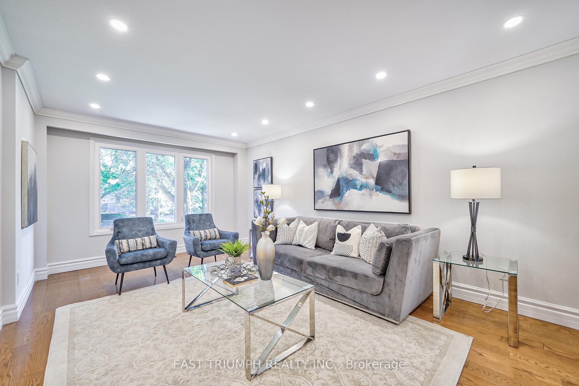 Photo 9 of 22 Ritter Crescent, Markham, Unionville — HOMEH
