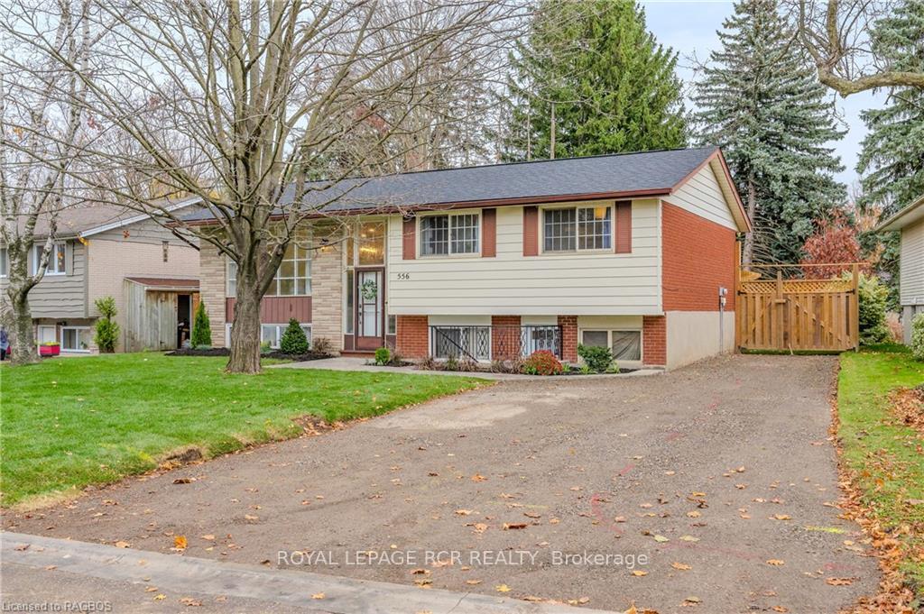 Photo 2 of 556 Sprucehill Avenue, Waterloo — HOMEH