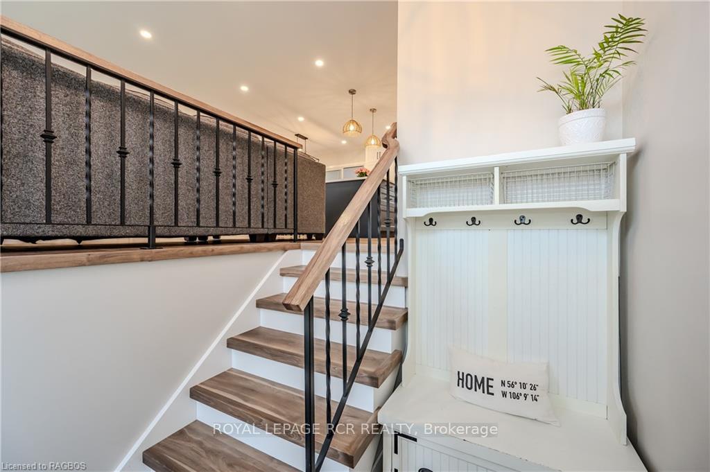 Photo 6 of 556 Sprucehill Avenue, Waterloo — HOMEH