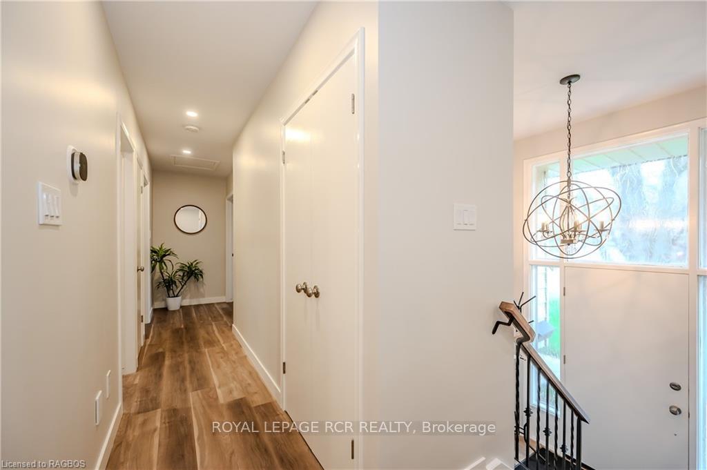 Photo 20 of 556 Sprucehill Avenue, Waterloo — HOMEH