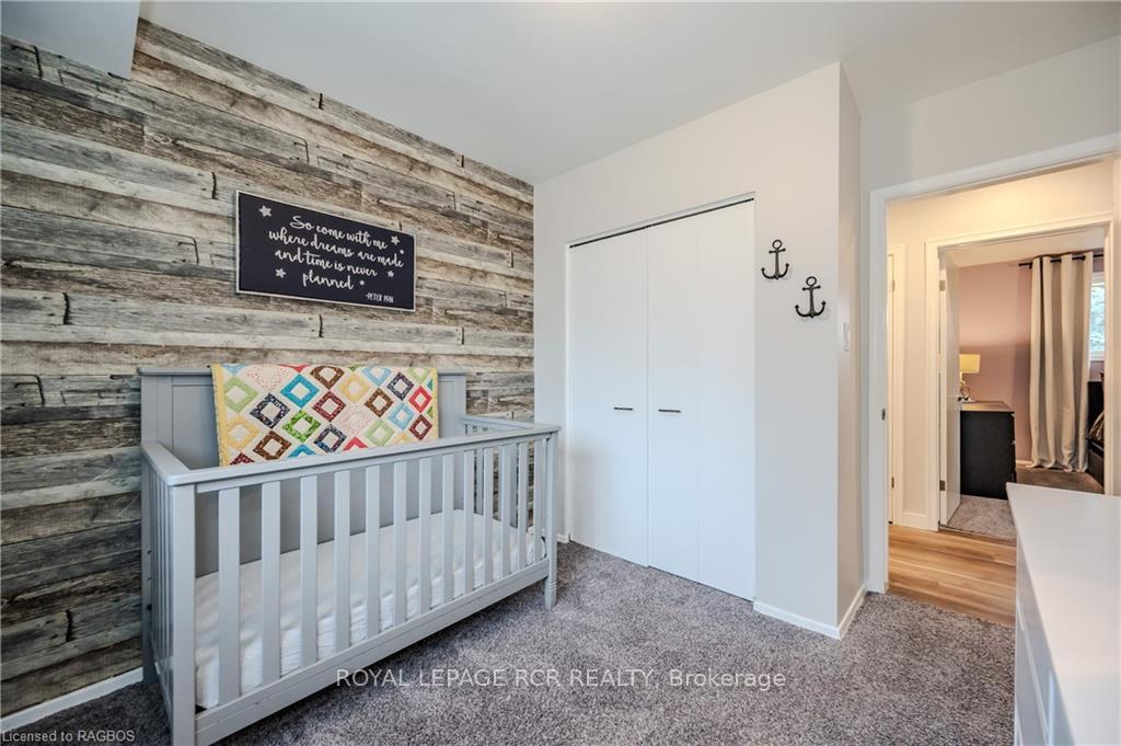Photo 22 of 556 Sprucehill Avenue, Waterloo — HOMEH