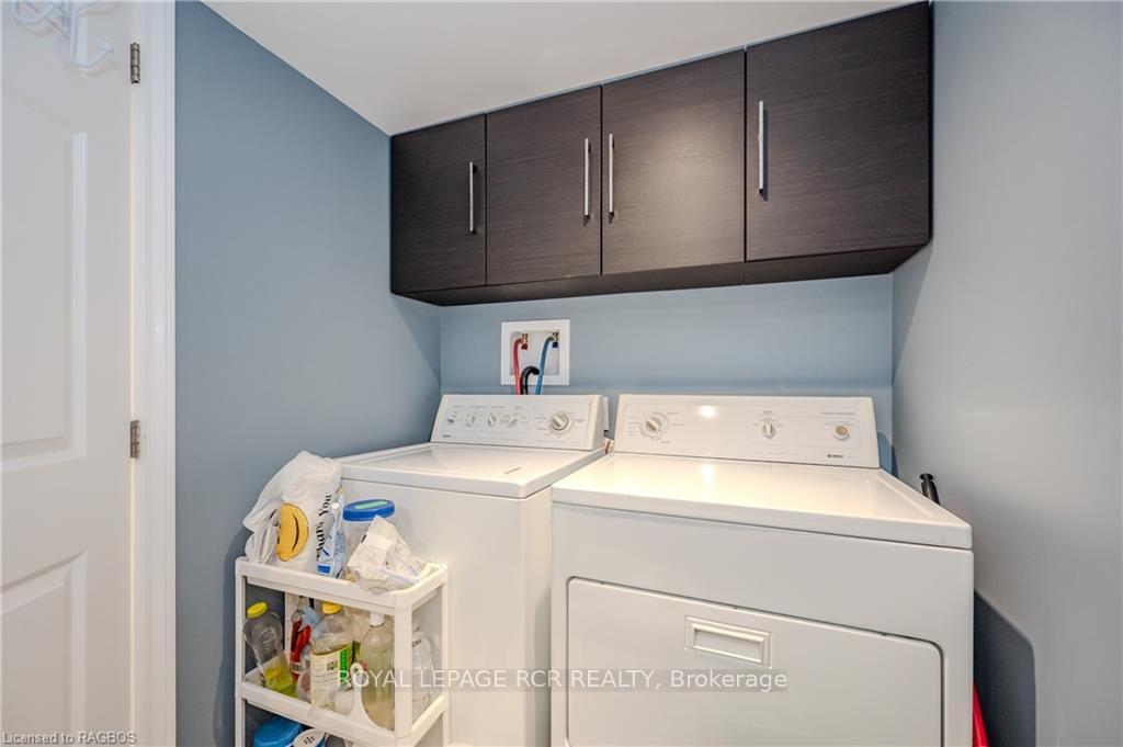 Photo 36 of 556 Sprucehill Avenue, Waterloo — HOMEH