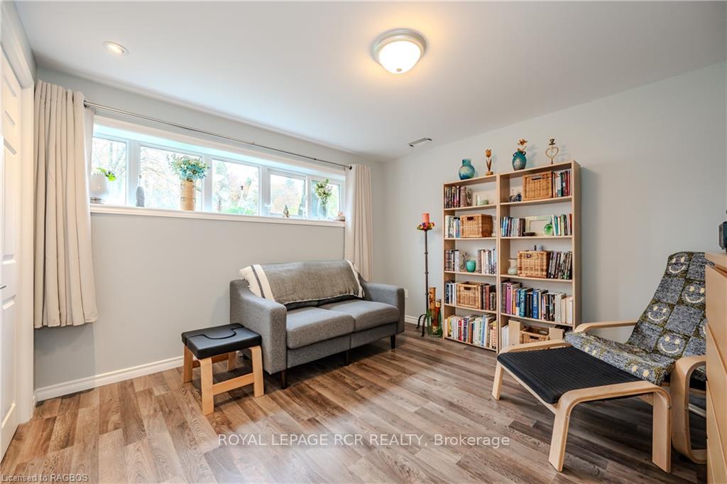 Photo 37 of 556 Sprucehill Avenue, Waterloo — HOMEH
