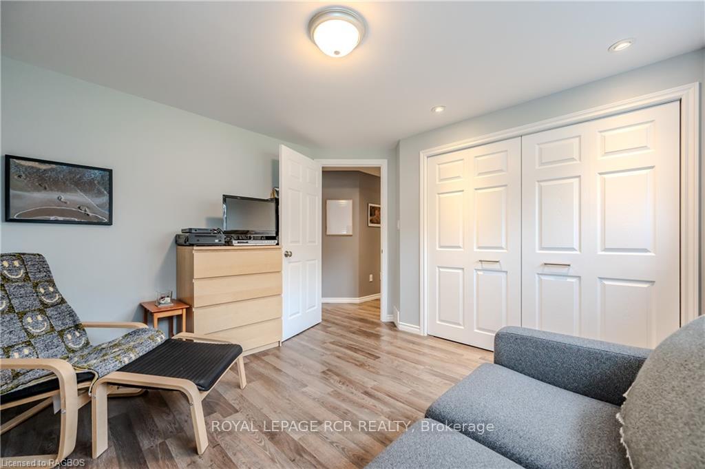 Photo 38 of 556 Sprucehill Avenue, Waterloo — HOMEH