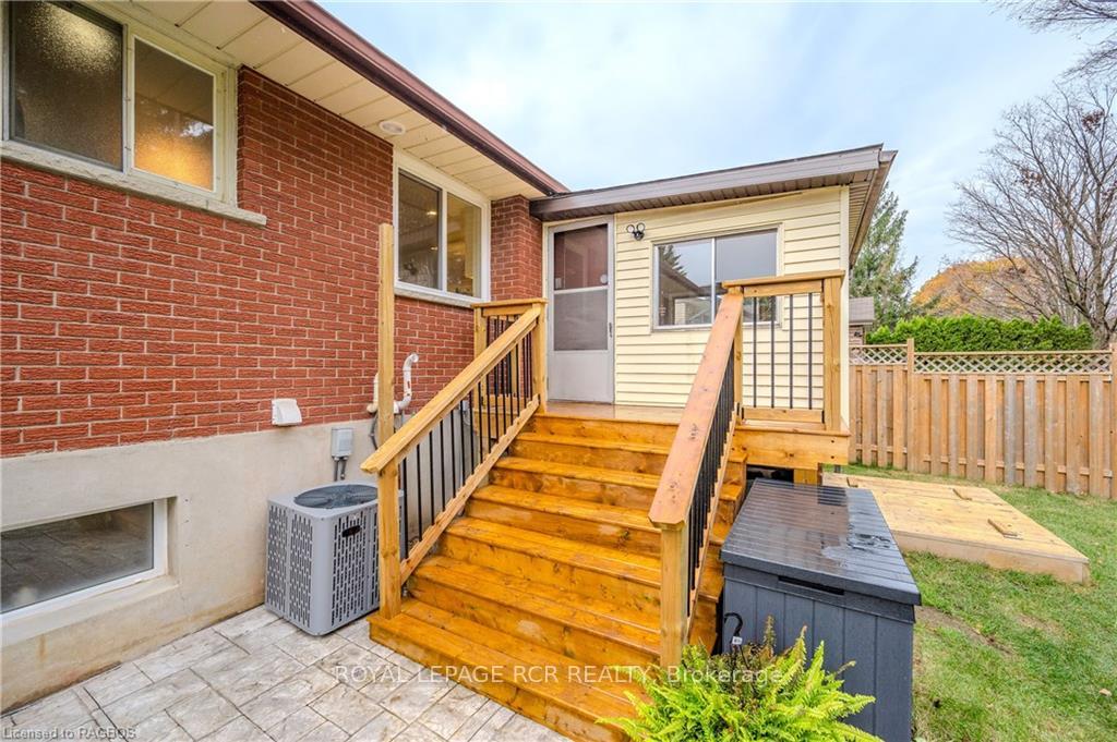 Photo 47 of 556 Sprucehill Avenue, Waterloo — HOMEH