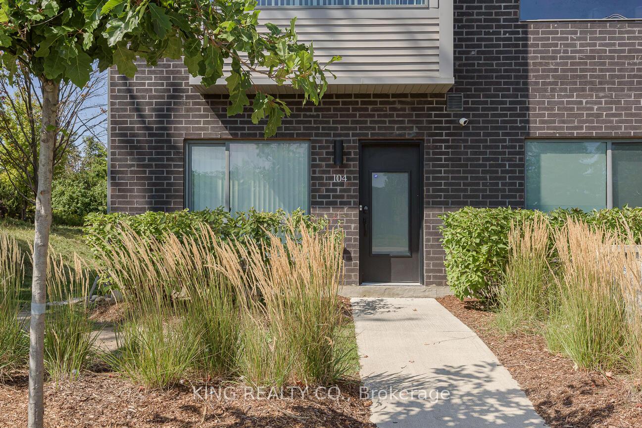 Photo 4 of Unit 104, 369 Essa Road, Barrie, Holly — HOMEH