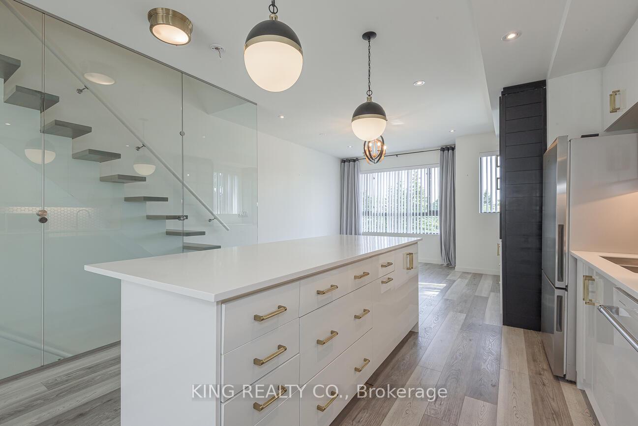 Photo 16 of Unit 104, 369 Essa Road, Barrie, Holly — HOMEH