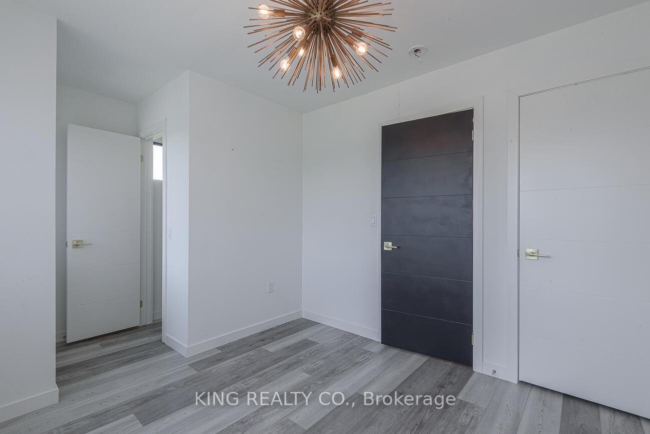 Photo 32 of Unit 104, 369 Essa Road, Barrie, Holly — HOMEH