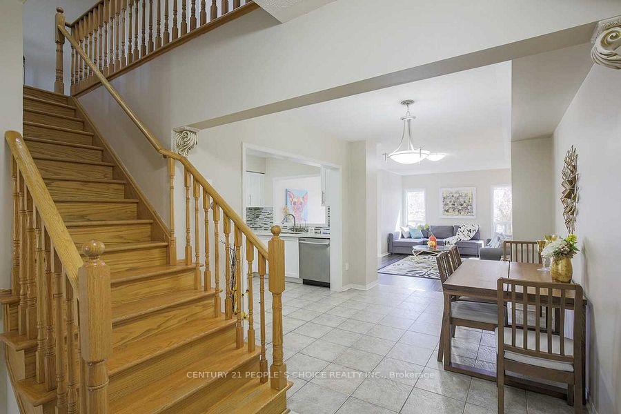 Photo 2 of 118 Julliard Drive, Vaughan, Vellore Village — HOMEH