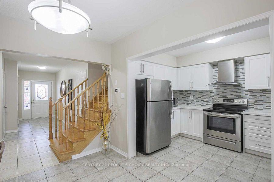 Photo 3 of 118 Julliard Drive, Vaughan, Vellore Village — HOMEH