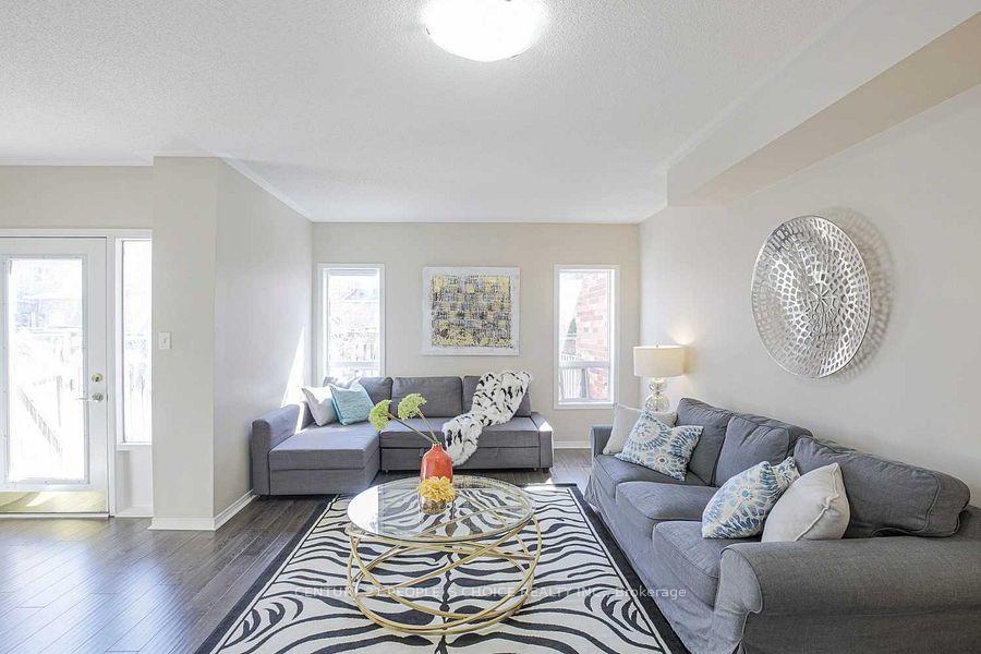 Photo 4 of 118 Julliard Drive, Vaughan, Vellore Village — HOMEH
