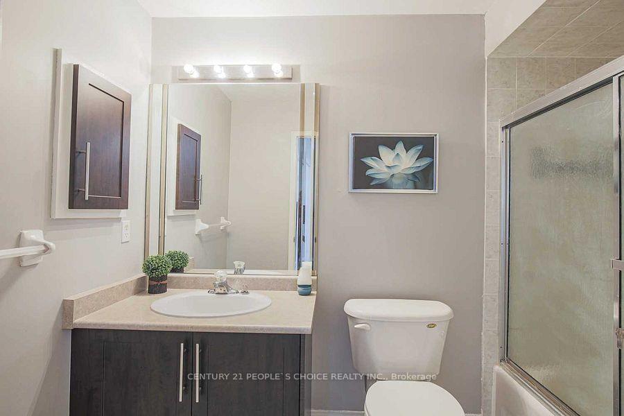 Photo 11 of 118 Julliard Drive, Vaughan, Vellore Village — HOMEH