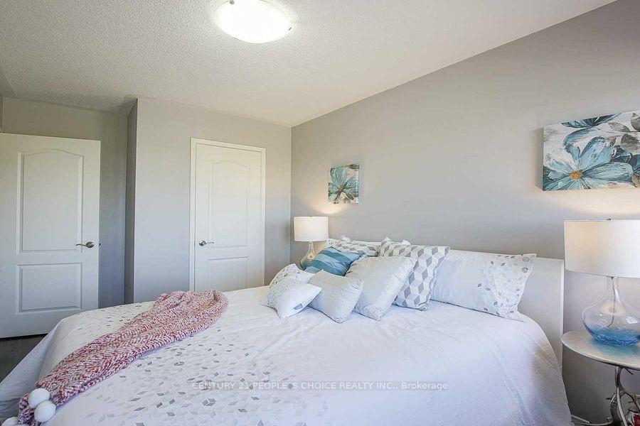Photo 13 of 118 Julliard Drive, Vaughan, Vellore Village — HOMEH