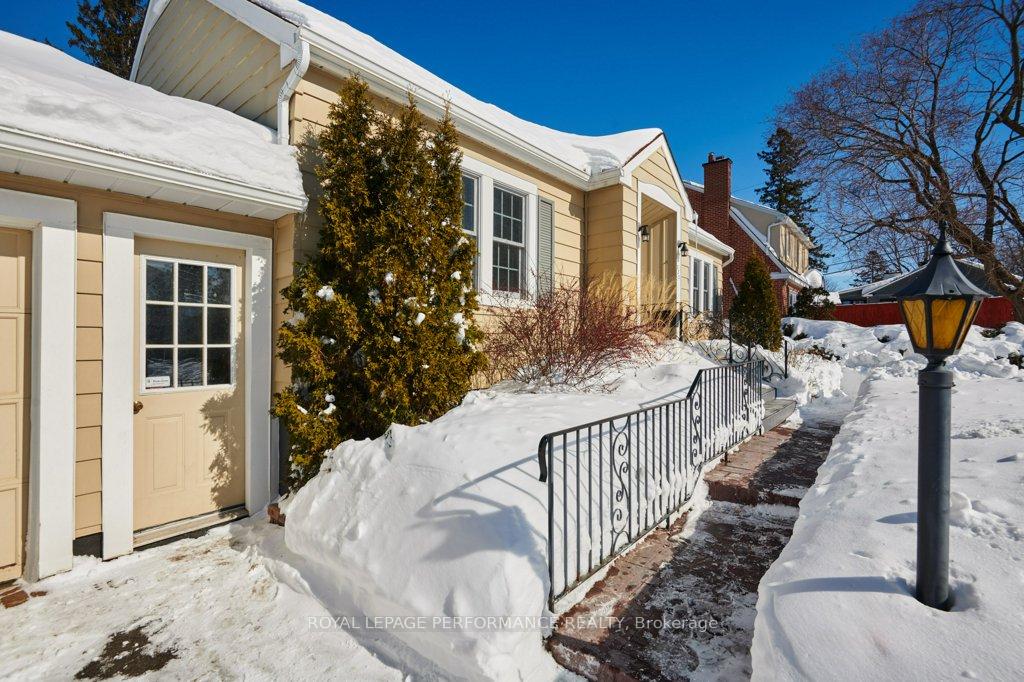 Photo 2 of 225 Crestview Road, Ottawa, Faircrest Heights — HOMEH