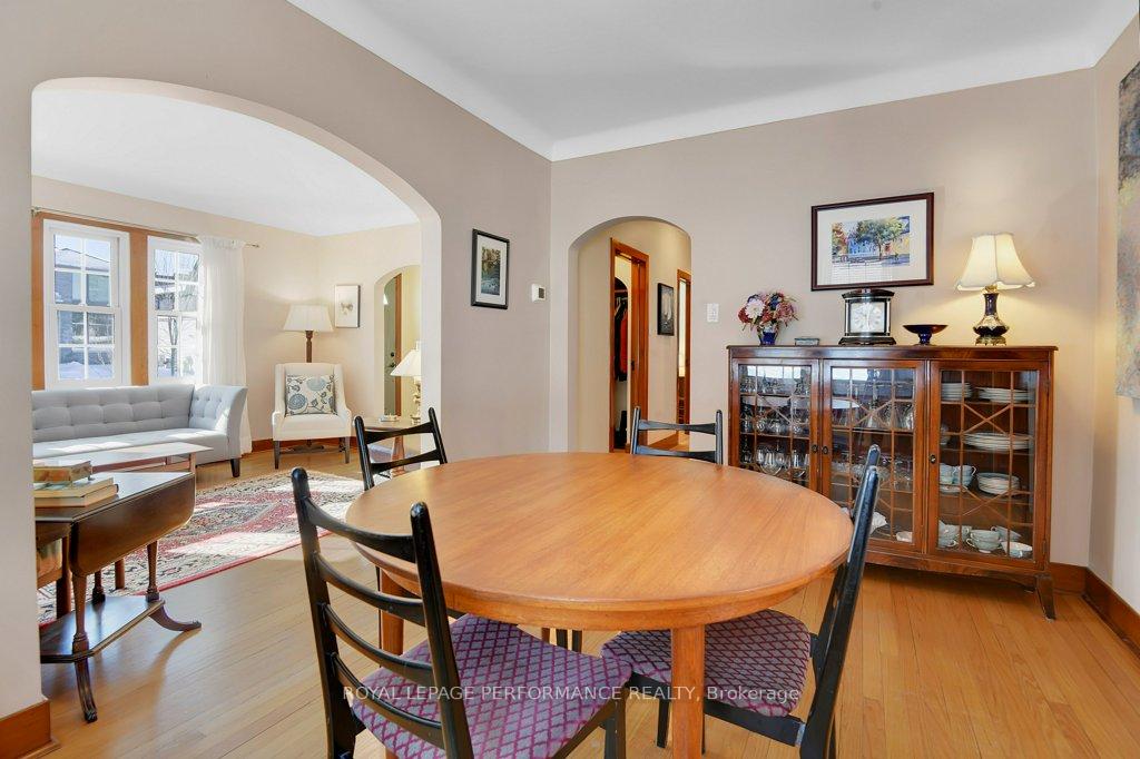 Photo 8 of 225 Crestview Road, Ottawa, Faircrest Heights — HOMEH