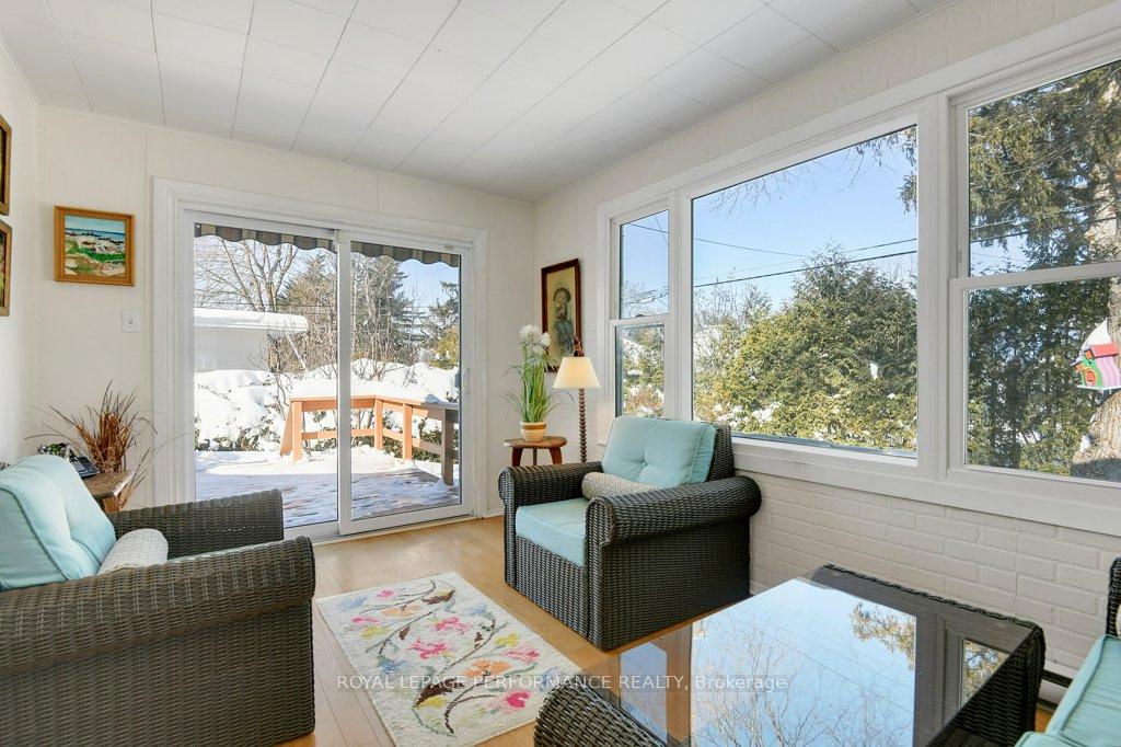 Photo 12 of 225 Crestview Road, Ottawa, Faircrest Heights — HOMEH