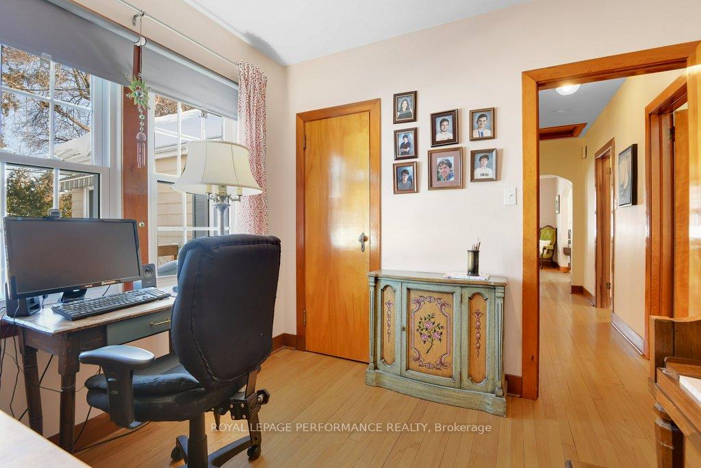 Photo 15 of 225 Crestview Road, Ottawa, Faircrest Heights — HOMEH