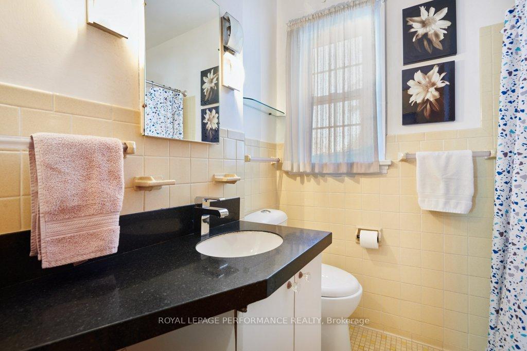 Photo 17 of 225 Crestview Road, Ottawa, Faircrest Heights — HOMEH
