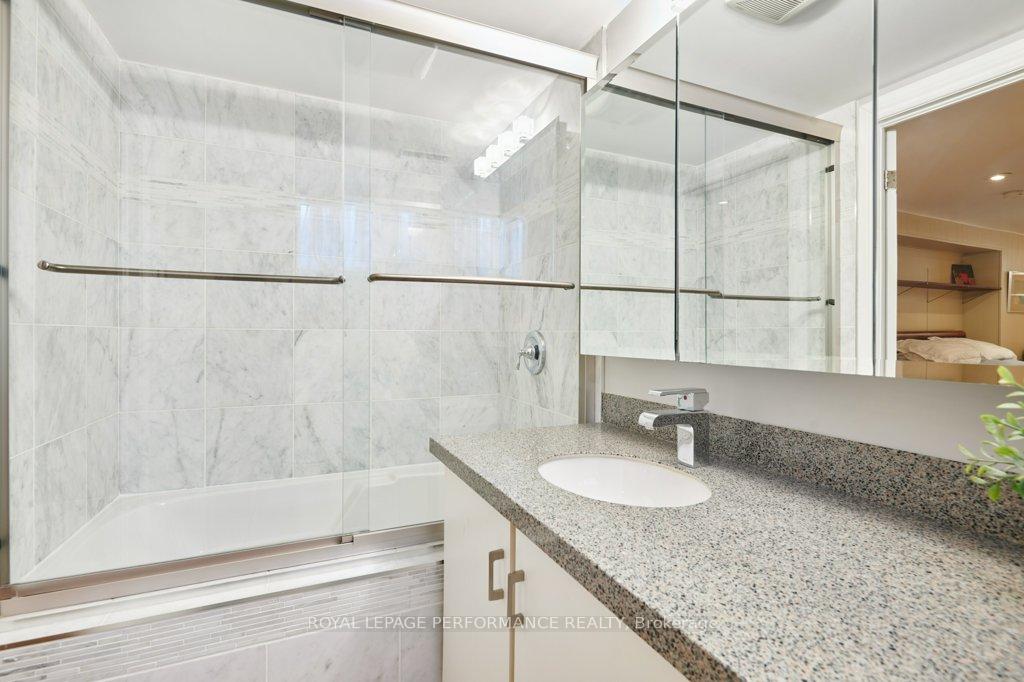 Photo 21 of 225 Crestview Road, Ottawa, Faircrest Heights — HOMEH