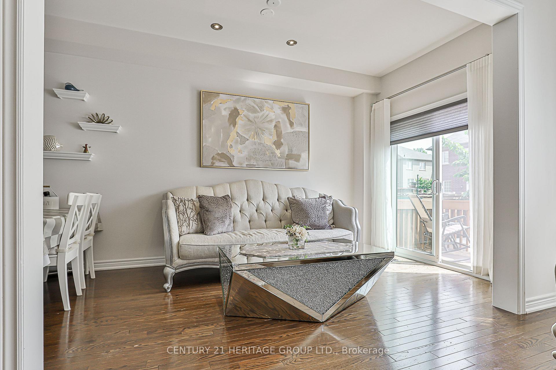 Photo 8 of 55 Lady Loretta Lane, Vaughan, Patterson — HOMEH