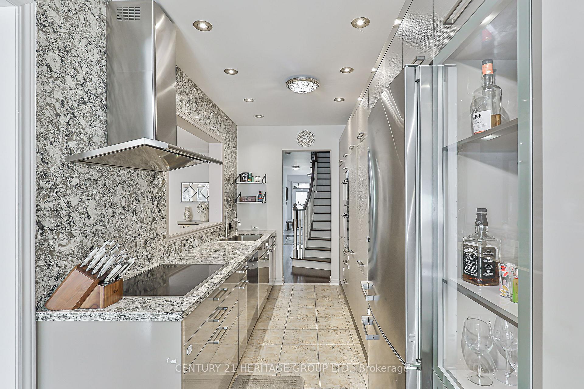 Photo 10 of 55 Lady Loretta Lane, Vaughan, Patterson — HOMEH