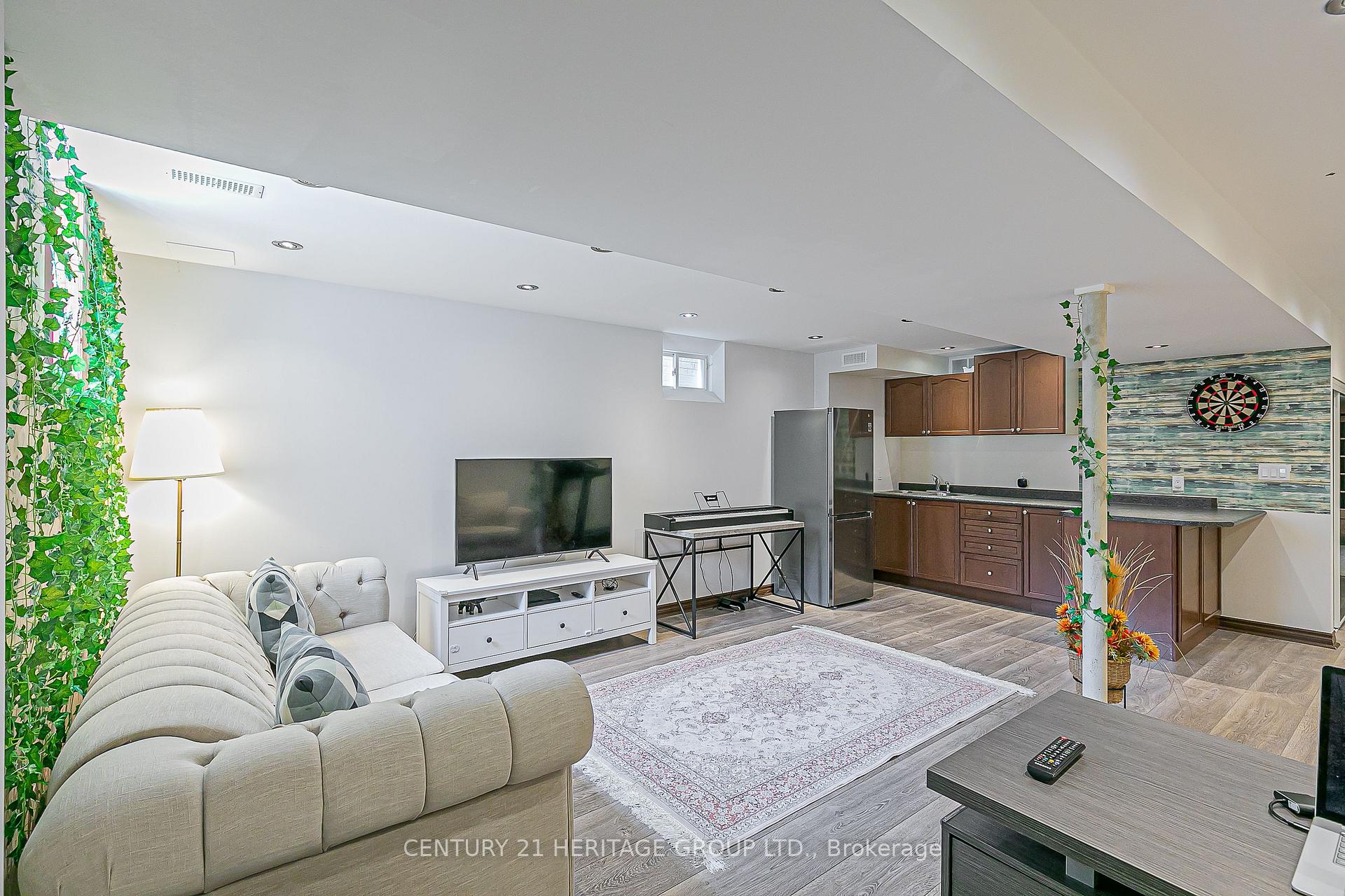 Photo 35 of 55 Lady Loretta Lane, Vaughan, Patterson — HOMEH