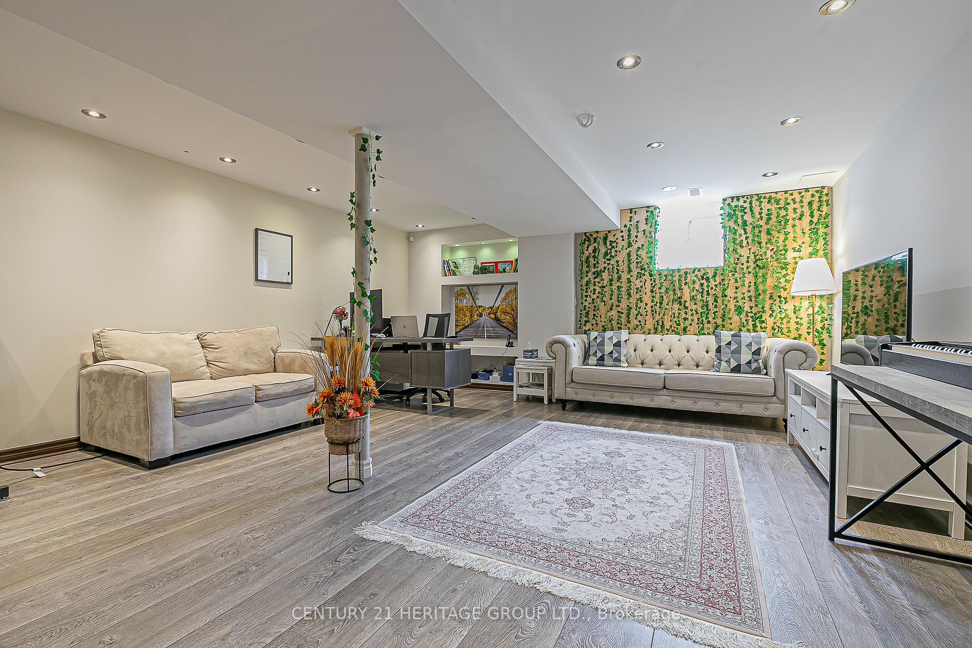 Photo 37 of 55 Lady Loretta Lane, Vaughan, Patterson — HOMEH