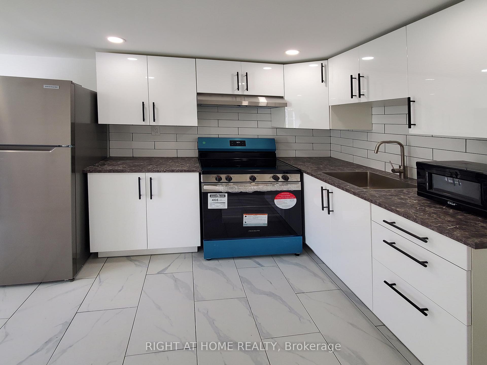 Photo 4 of Unit BSMT, 19 Tawn Crescent, Ajax, Central — HOMEH