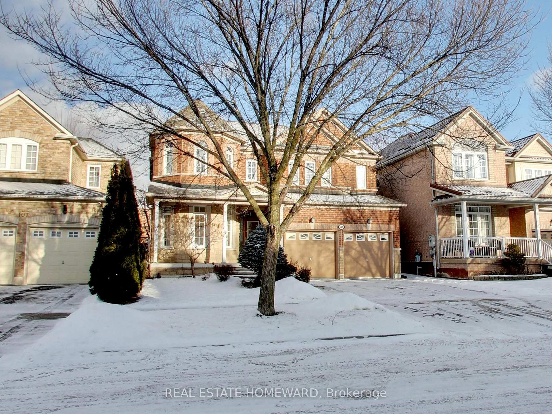 Photo 2 of 105 Chasser Drive, Markham, Greensborough — HOMEH