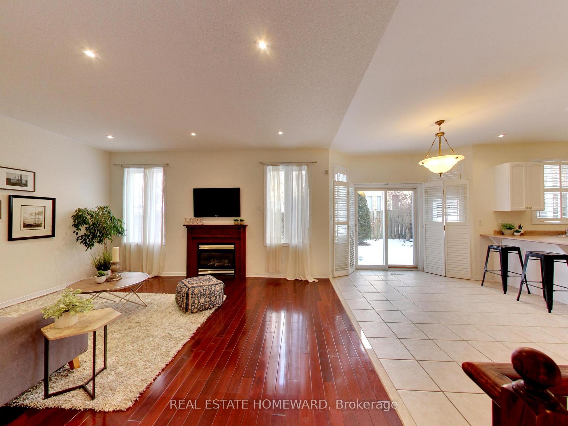 Photo 10 of 105 Chasser Drive, Markham, Greensborough — HOMEH