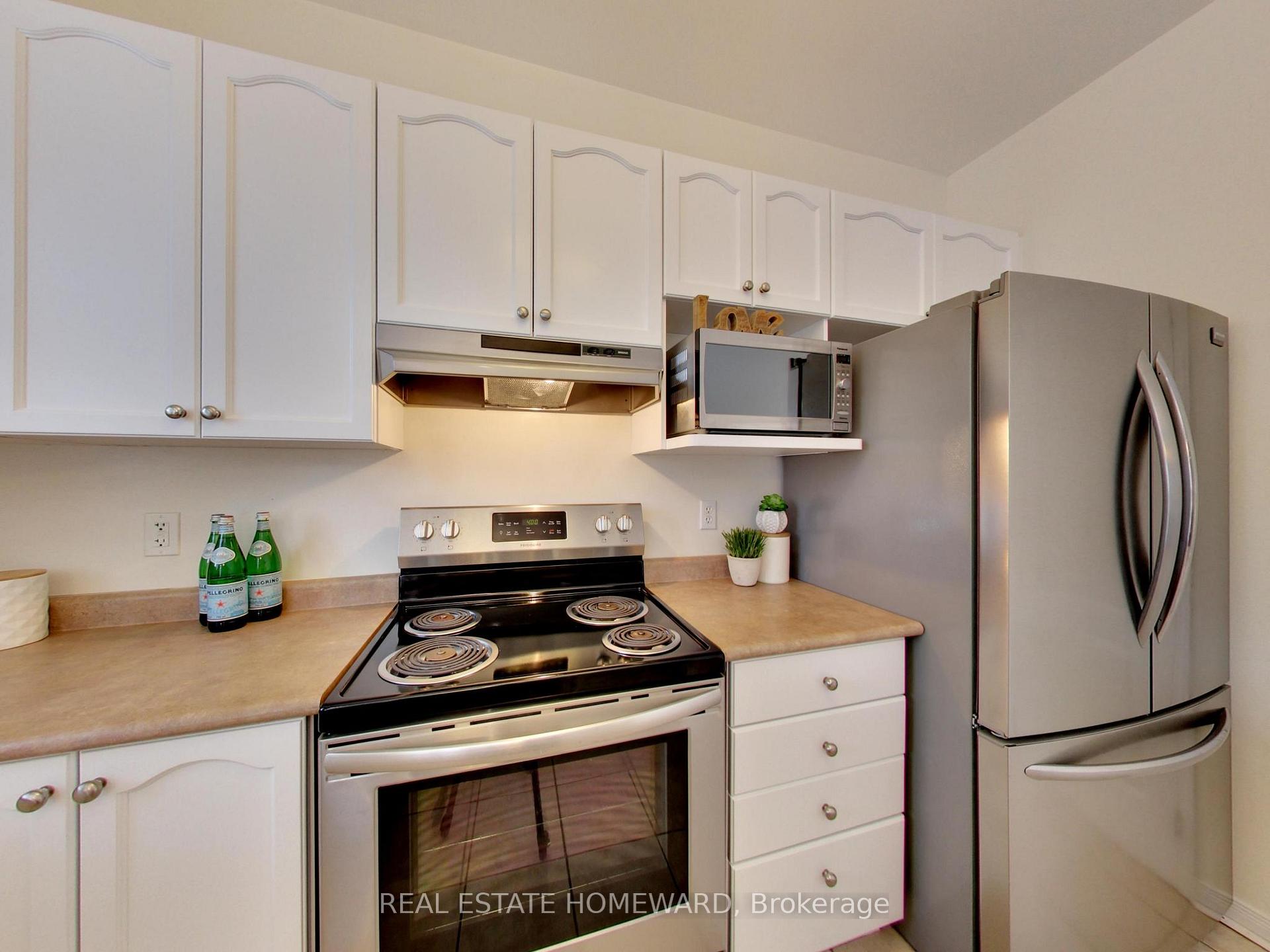 Photo 18 of 105 Chasser Drive, Markham, Greensborough — HOMEH