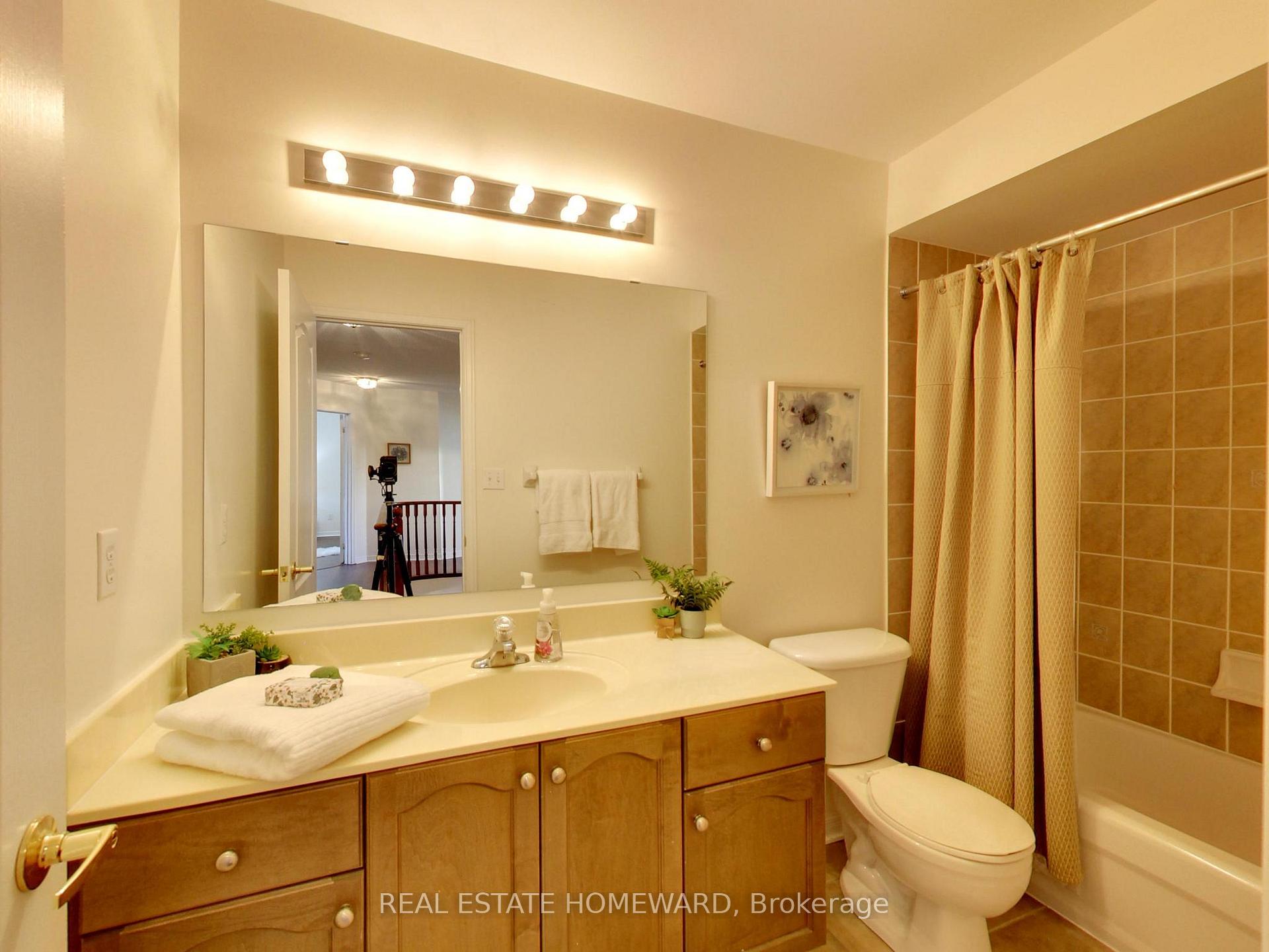 Photo 34 of 105 Chasser Drive, Markham, Greensborough — HOMEH