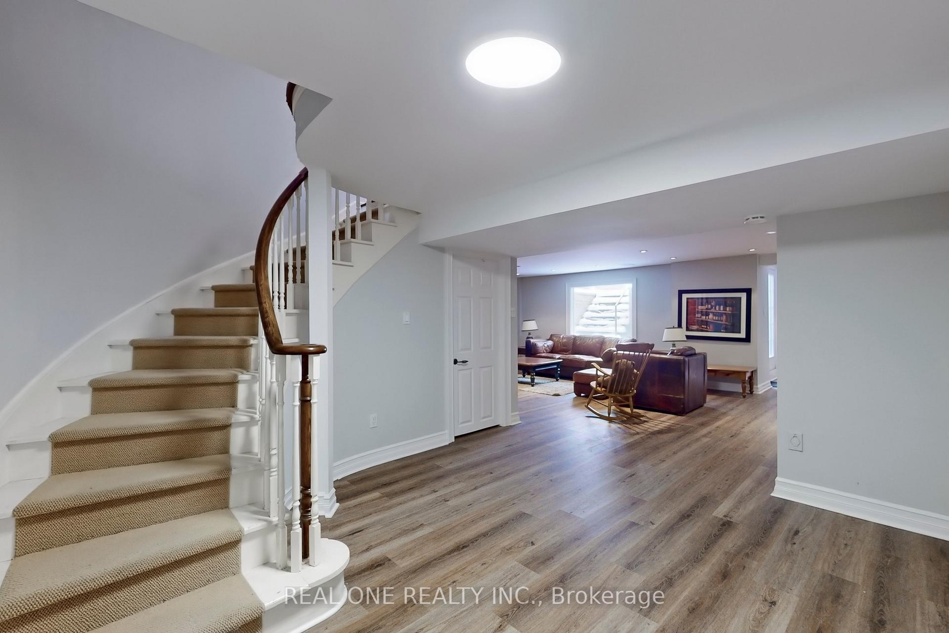 Photo 32 of 27 Aitken Circle, Markham, Unionville — HOMEH