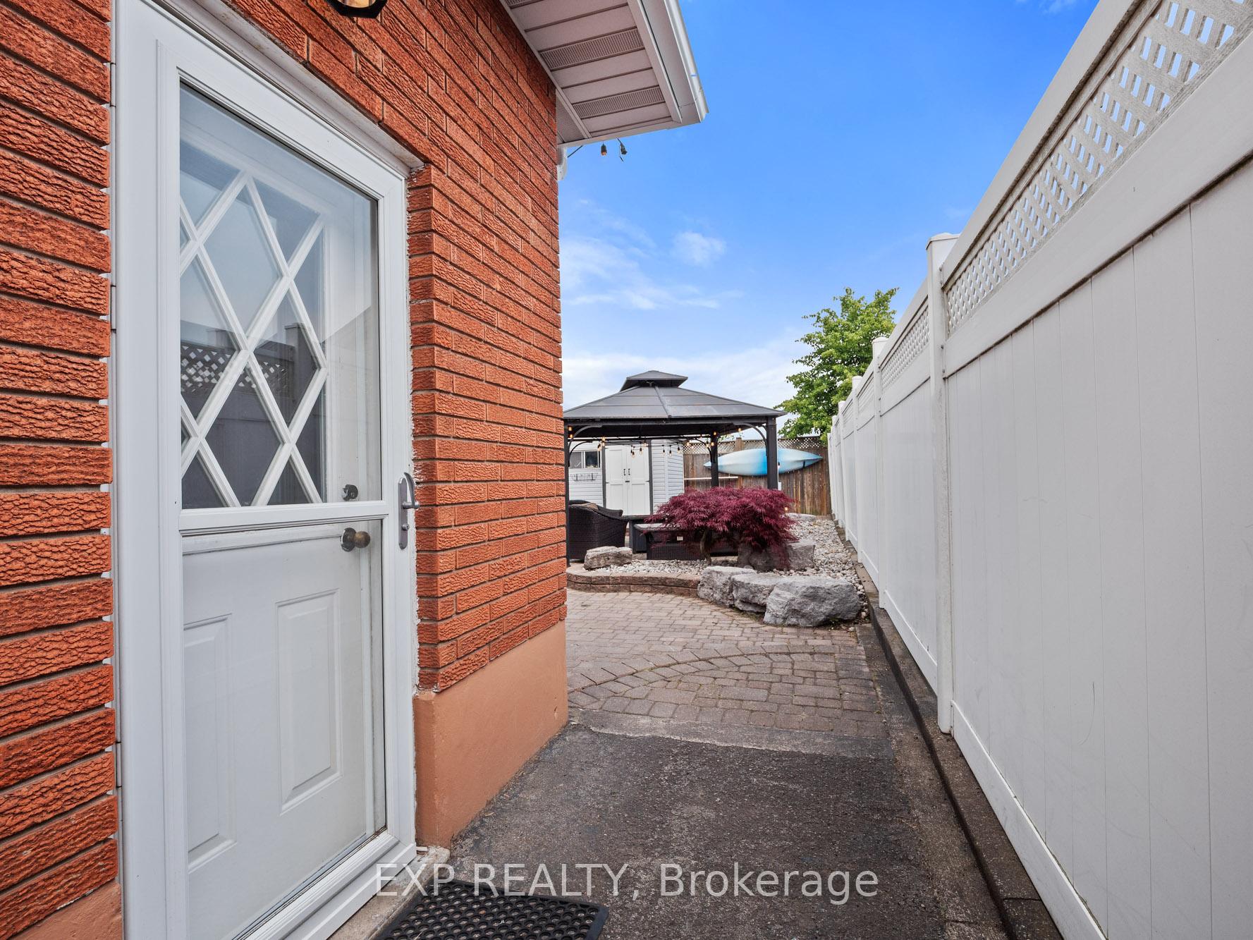 Photo 20 of 653 Lincoln Street, Welland, Lincoln/Crowland — HOMEH