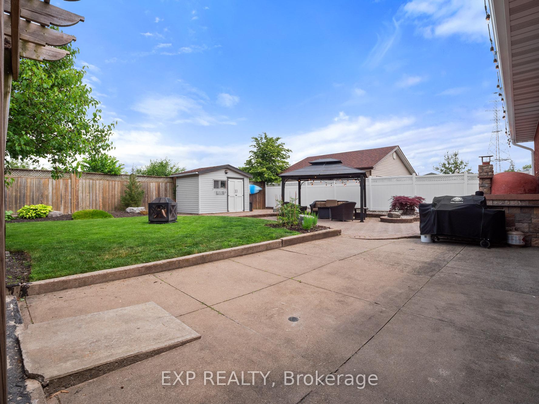 Photo 54 of 653 Lincoln Street, Welland, Lincoln/Crowland — HOMEH