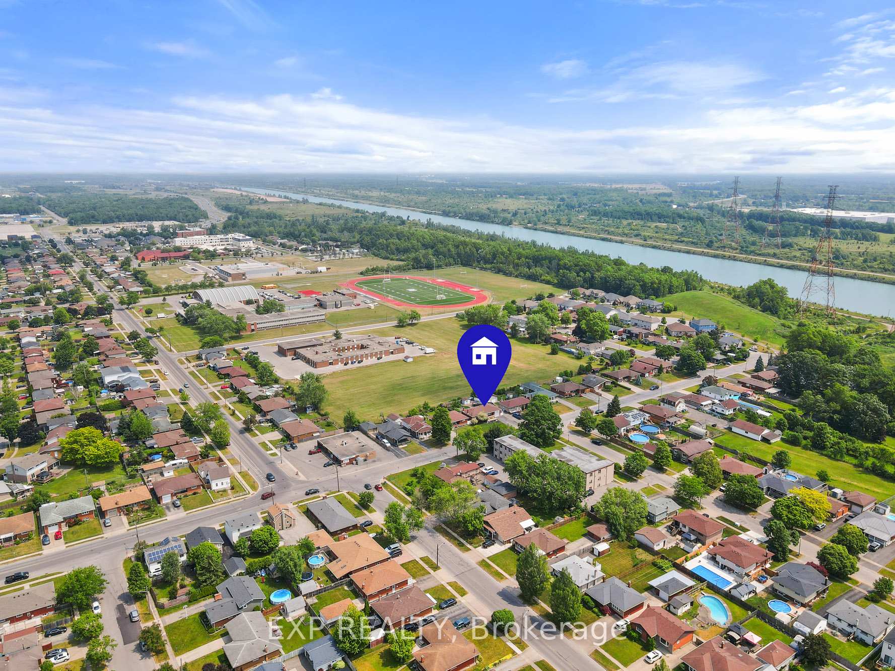 Photo 58 of 653 Lincoln Street, Welland, Lincoln/Crowland — HOMEH