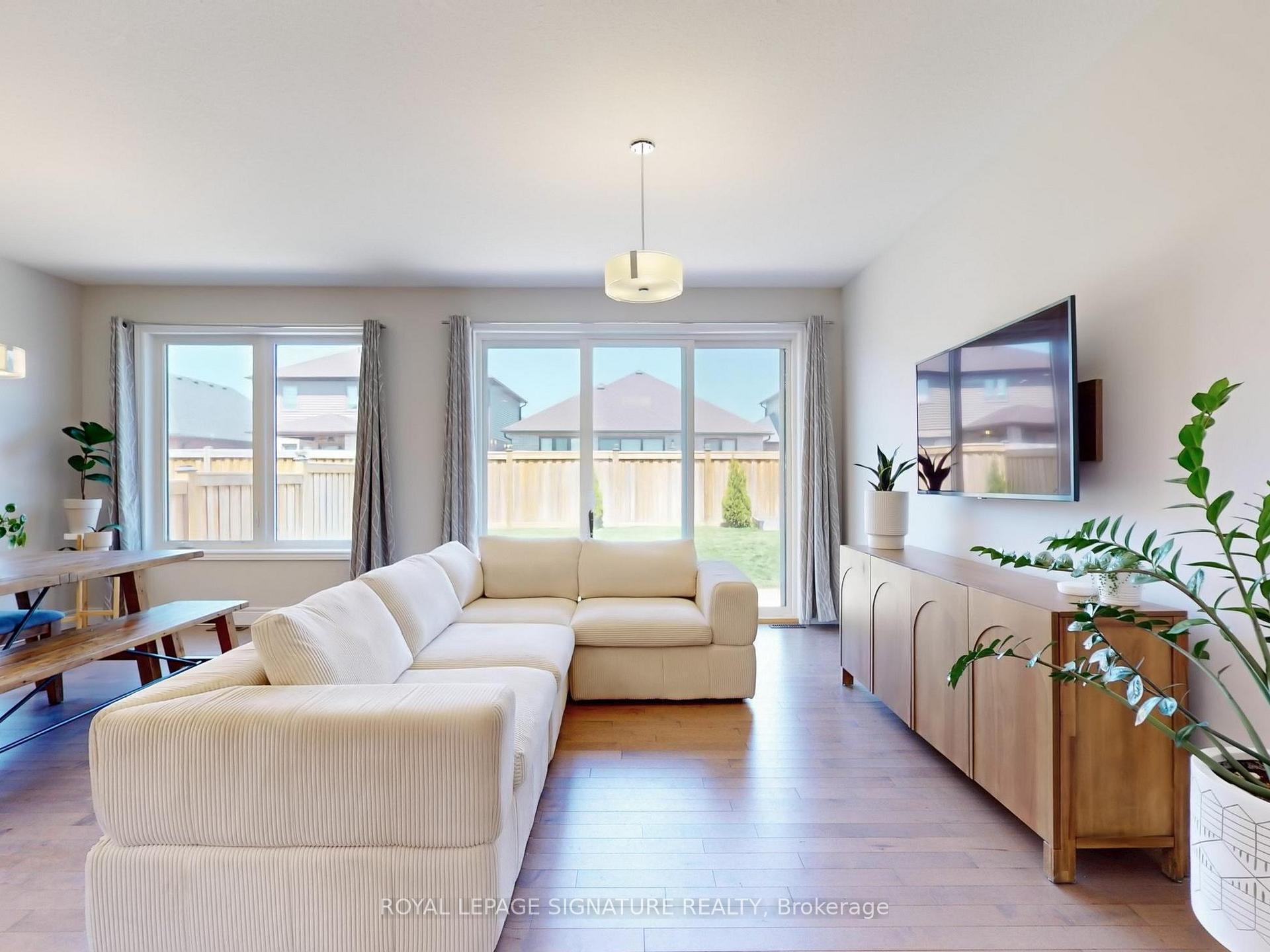 Photo 12 of 107 Tristan Crescent, Woolwich — HOMEH