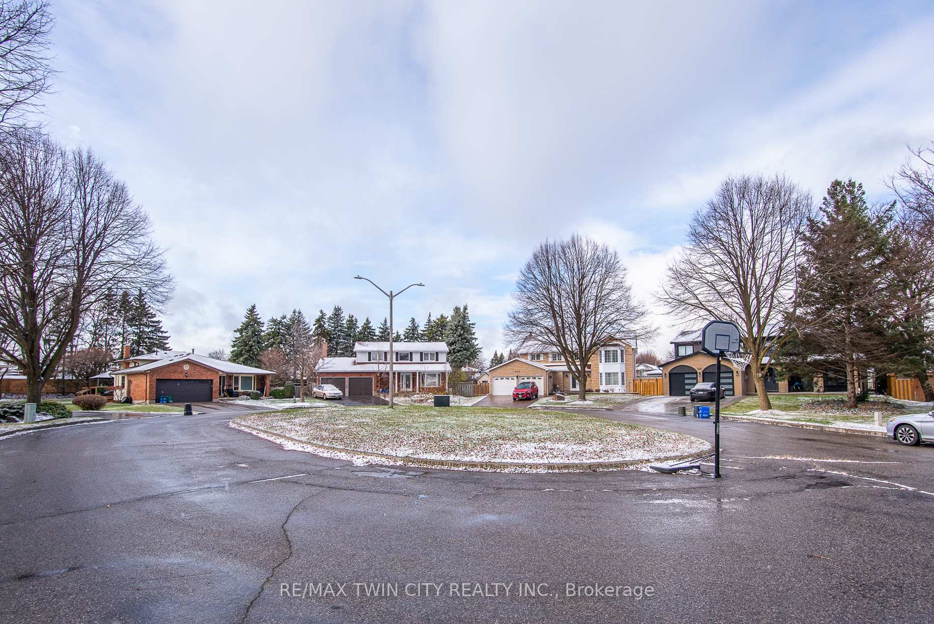 Photo 8 of 413 Foxhunt Place, Waterloo — HOMEH
