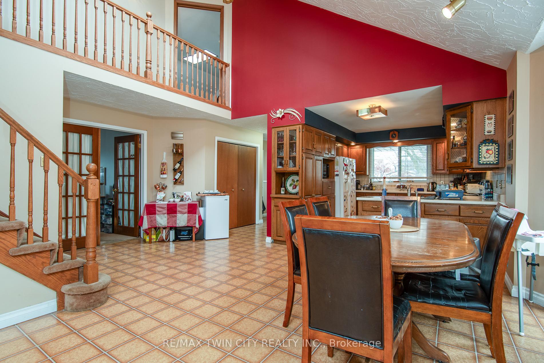 Photo 12 of 413 Foxhunt Place, Waterloo — HOMEH